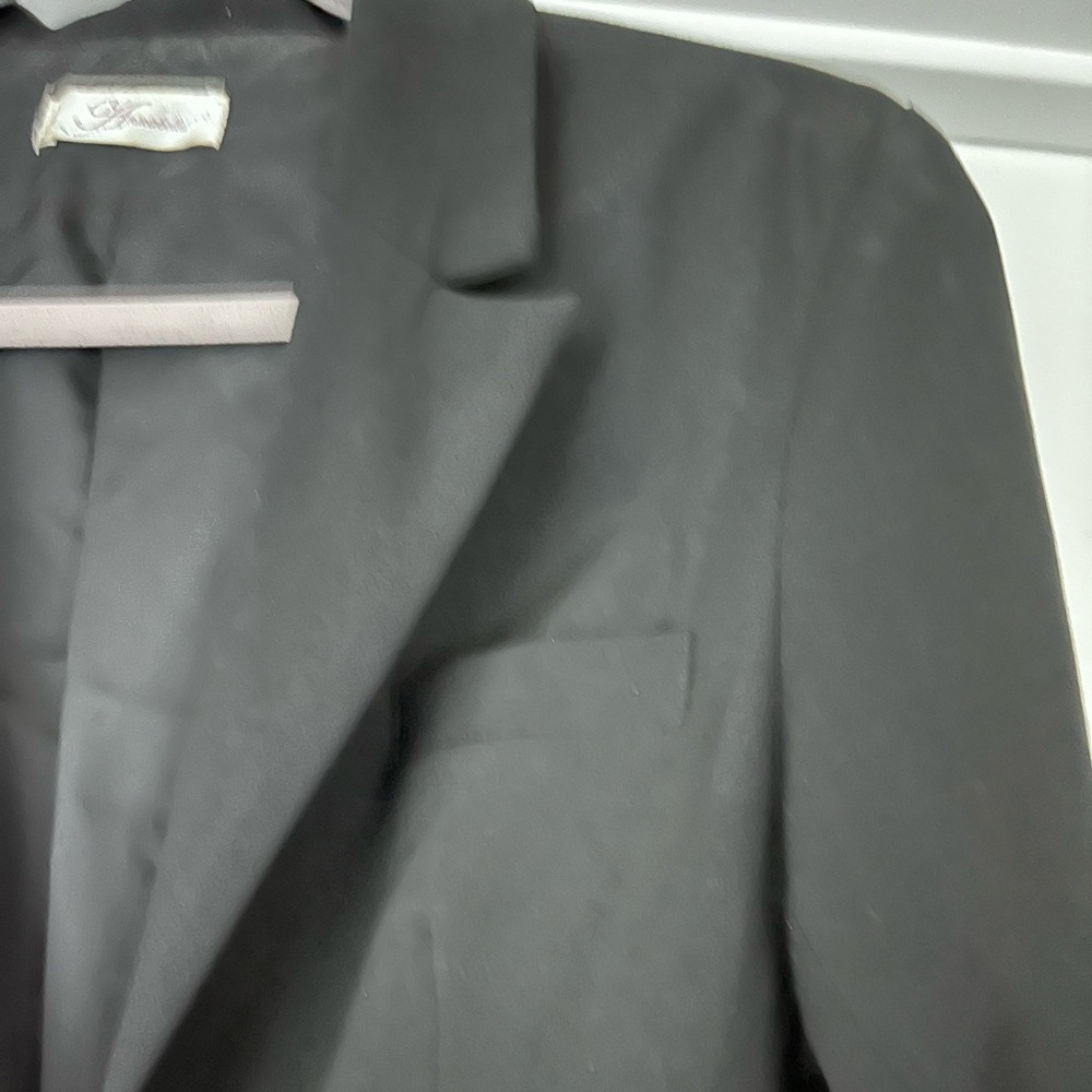 Black Blazer Size M. One Button In Front - image 4